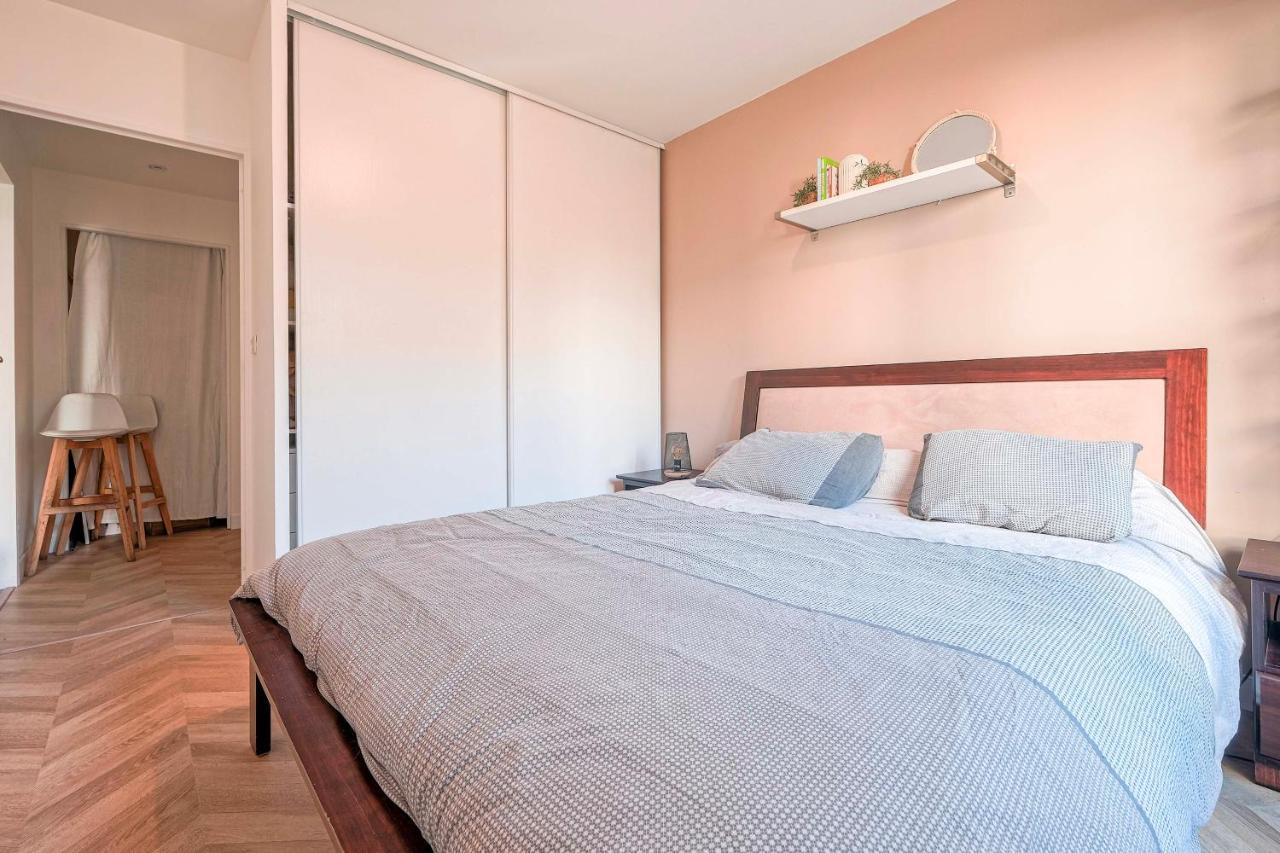 Emma - F3 Apartment With A Garden Монтеврен Экстерьер фото